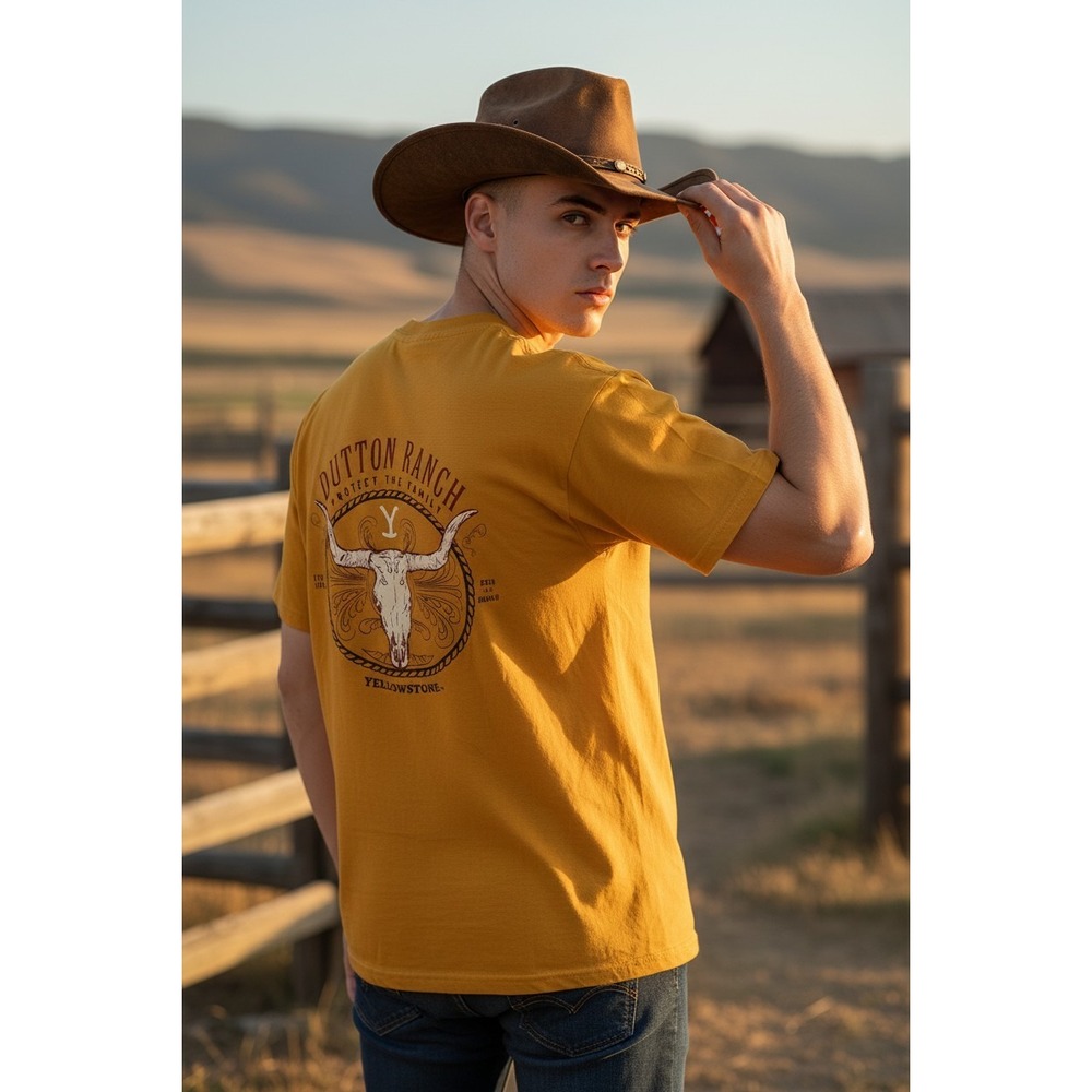 Yellowstone Dutton Ranch Graphic T Shirt Men's Size Large TV Show Souvenir